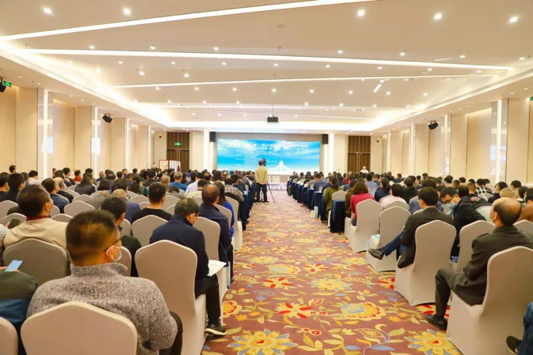 2021年五省一市二區(qū)公路交通技術(shù)論壇圓滿舉辦! 嘉鵬創(chuàng)新技術(shù)成果得到肯定！